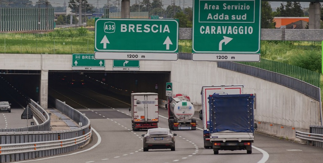 Fermato giovane con hashish e marijuana sulla Brebemi