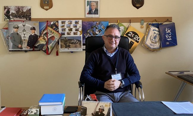 Cittadino egiziano sorpreso con patente contraffatta: multa di 5mila euro