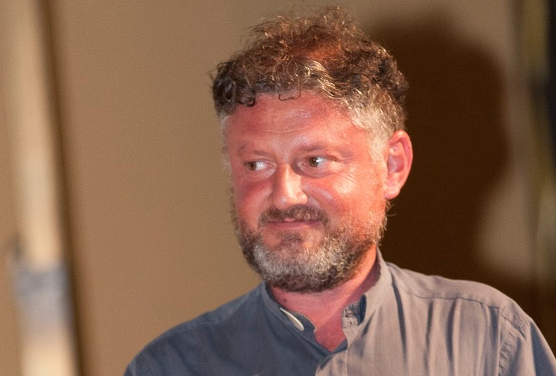 Don Andrea Piana aggredito dalla banda dei maranza all’oratorio