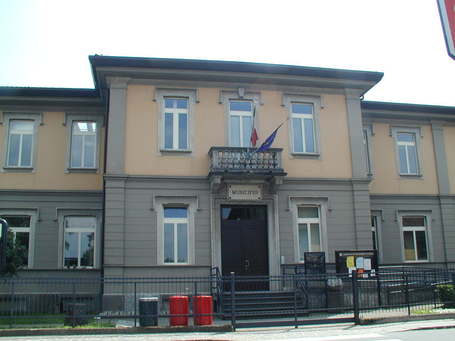 Il sindaco e la Giunta respingono la proposta di riduzione delle indennità: “Non sottraiamo risorse al Comune”