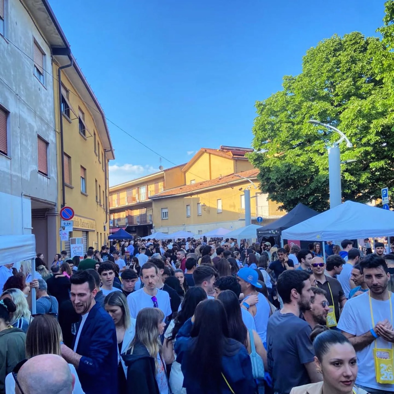 Successo per il festival del vino “Ciserano Decanta”: il centro si anima di visitatori
