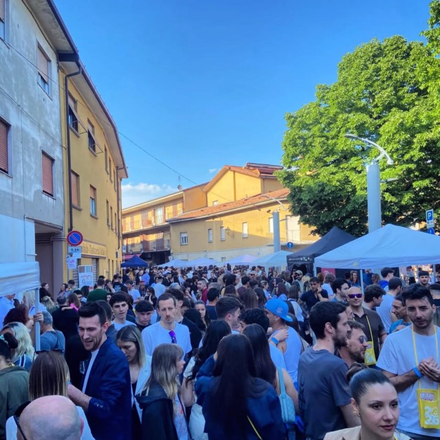 Successo per il festival del vino “Ciserano Decanta”: il centro si anima di visitatori