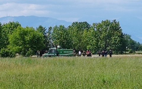 Scoperto un uomo morto in auto incendiata vicino al Santuario di Caravaggio