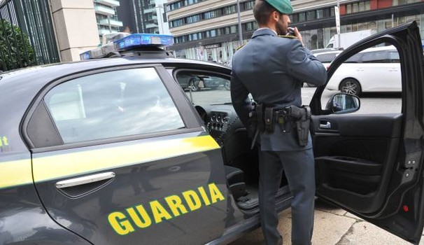 Il racket dei lavoratori bengalesi nella Bassa
