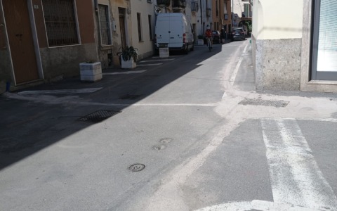 Clara Previtali critica la gestione dei lavori stradali e della fibra ottica a Canonica