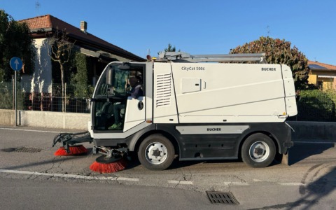 Il Comune di Casirate acquista una motospazzatrice per migliorare le pulizie