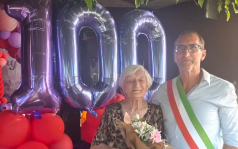 Maria Fiorati compie 100 anni: celebrazioni e auguri dalla comunità