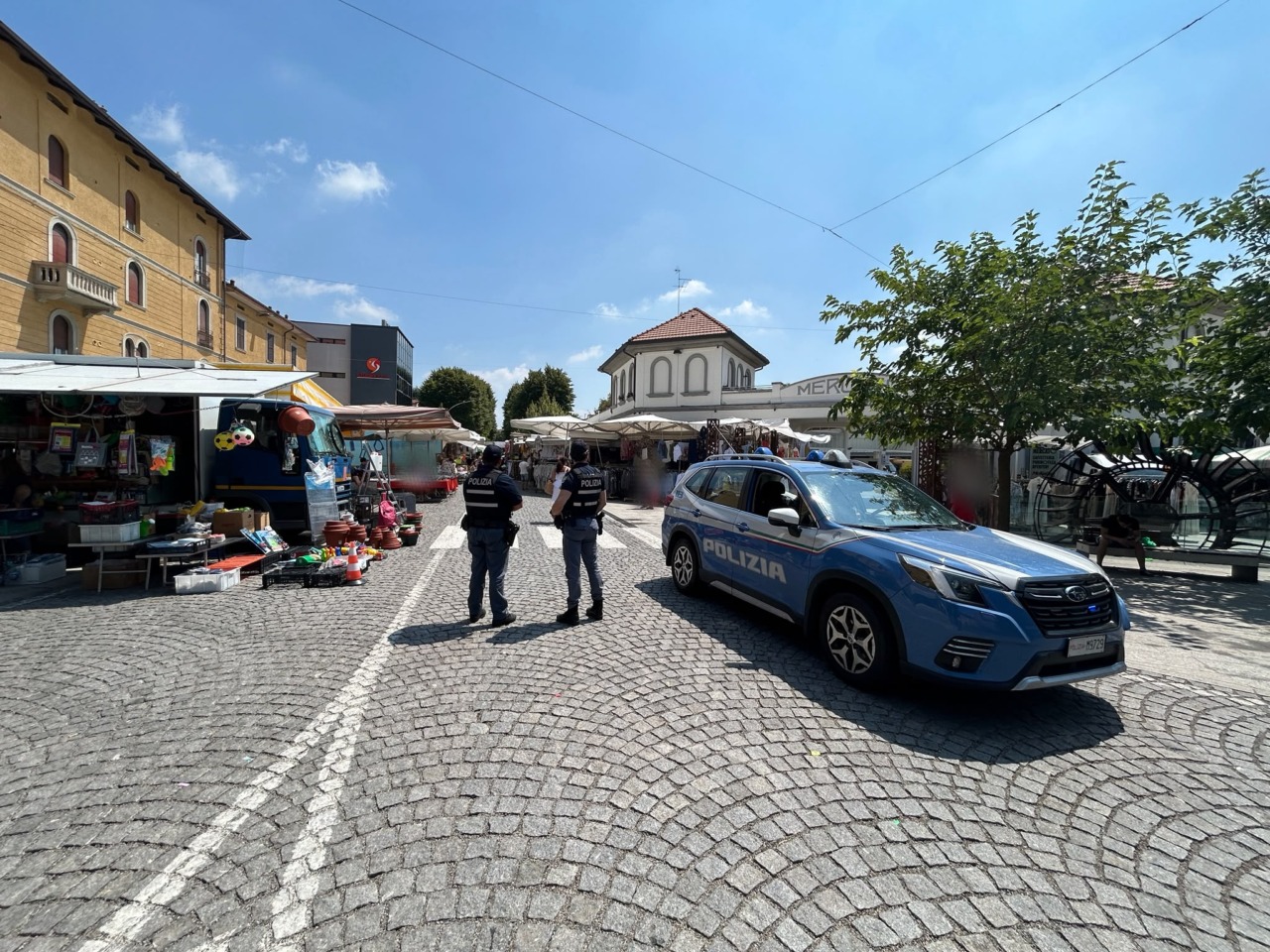 Polizia a Treviglio: oltre 220 identificati e ritrovata una persona scomparsa