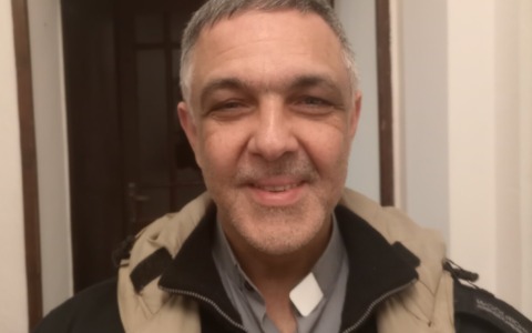 Trasferimento di Don Alessandro: i parrocchiani di Pontirolo scrivono all’arcivescovo